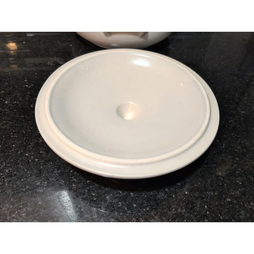 EUC PFALTZGRAFF YORKTOWNE BLUE 2QT ROUND CASSEROLE COVERED SERVING BOWL WITH LID